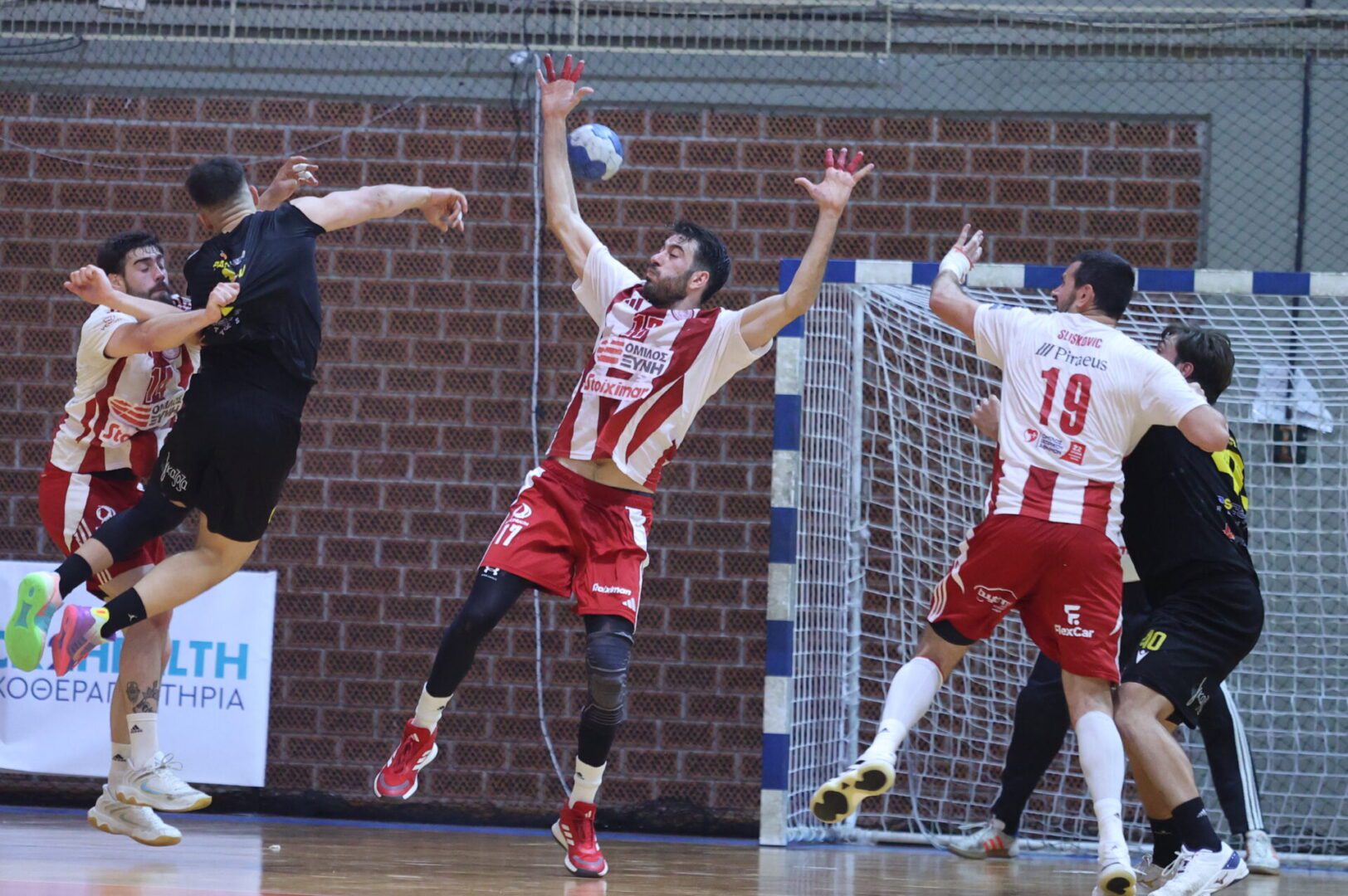 Ολυμπιακός – ΑΕΚ: Το buzzer-beater του Παναγιώτου που έδωσε την τεράστια νίκη στην Ένωση! (VIDEO)