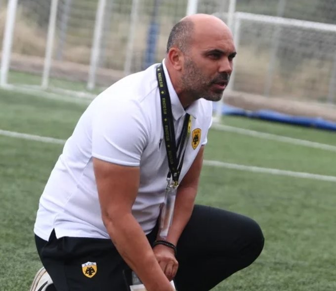 Χαρισόπουλος: «Αυτή η ομάδα απέδειξε ξανά τι σημαίνει ΑΕΚ»