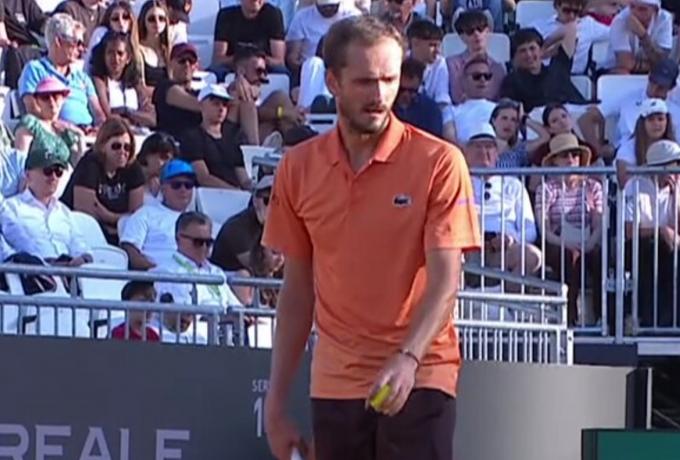 ATP Ρώμης: Ο Μεντβέντεφ λύγισε τον Λανταλούθε και έκλεισε ραντεβού με Σίνερ