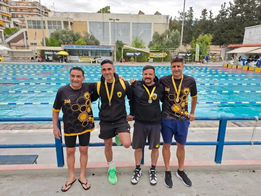 ΑΕΚ Κολύμβηση: Εννέα μετάλλια και «κιτρινόμαυρη» υπεροχή στους Μάστερς στο Family Cup!