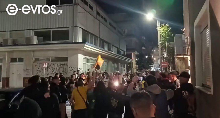 Πανηγυρισμοί για την ΑΕΚ σε όλη την Ελλάδα – Γιορτή τίτλου και στην Αλεξανδρούπολη (vid)