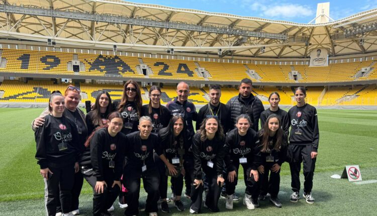 Επίσκεψη στην «Αγιά Σοφιά – Allwyn Arena»: Το «ευχαριστώ» του Σταυρού Καλυθιών σε Κώττη και ΑΕΚ (ΦΩΤΟ)