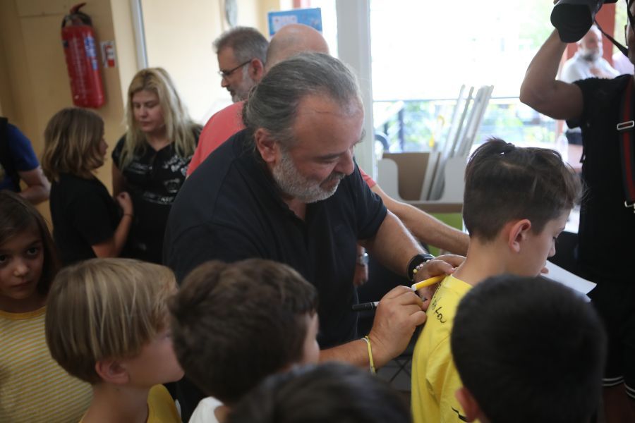 Επισκέφθηκε τα Εκπαιδευτήρια Μπουγά ο Μάριος Ηλιόπουλος!