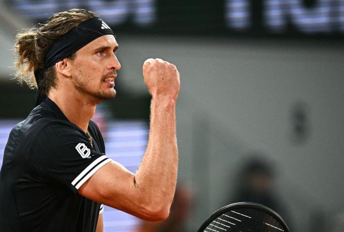 Roland Garros: Ο Ζβέρεφ απέναντι στον Μένσικ για μια θέση στον τελικό – Η ώρα των ημιτελικών