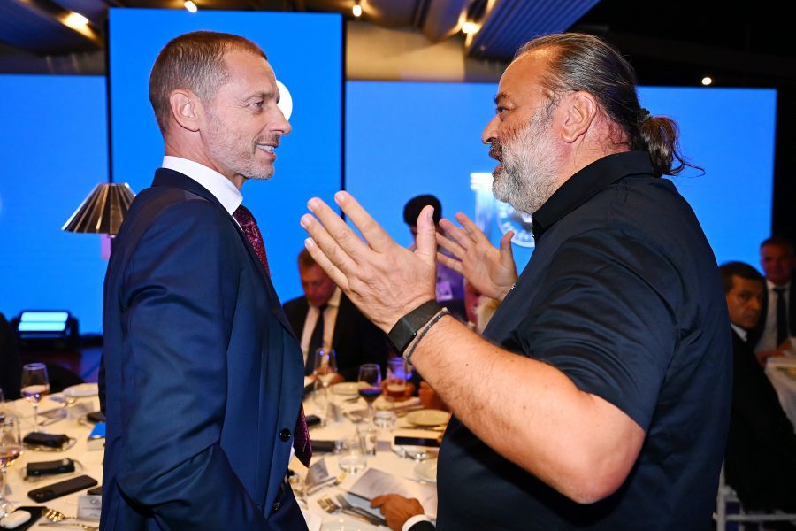 ΑΕΚ: Ο Μάριος Ηλιόπουλος στην εκδήλωση για τα 100 χρόνια της ΕΠΟ – Η συνομιλία με τον Τσεφέριν